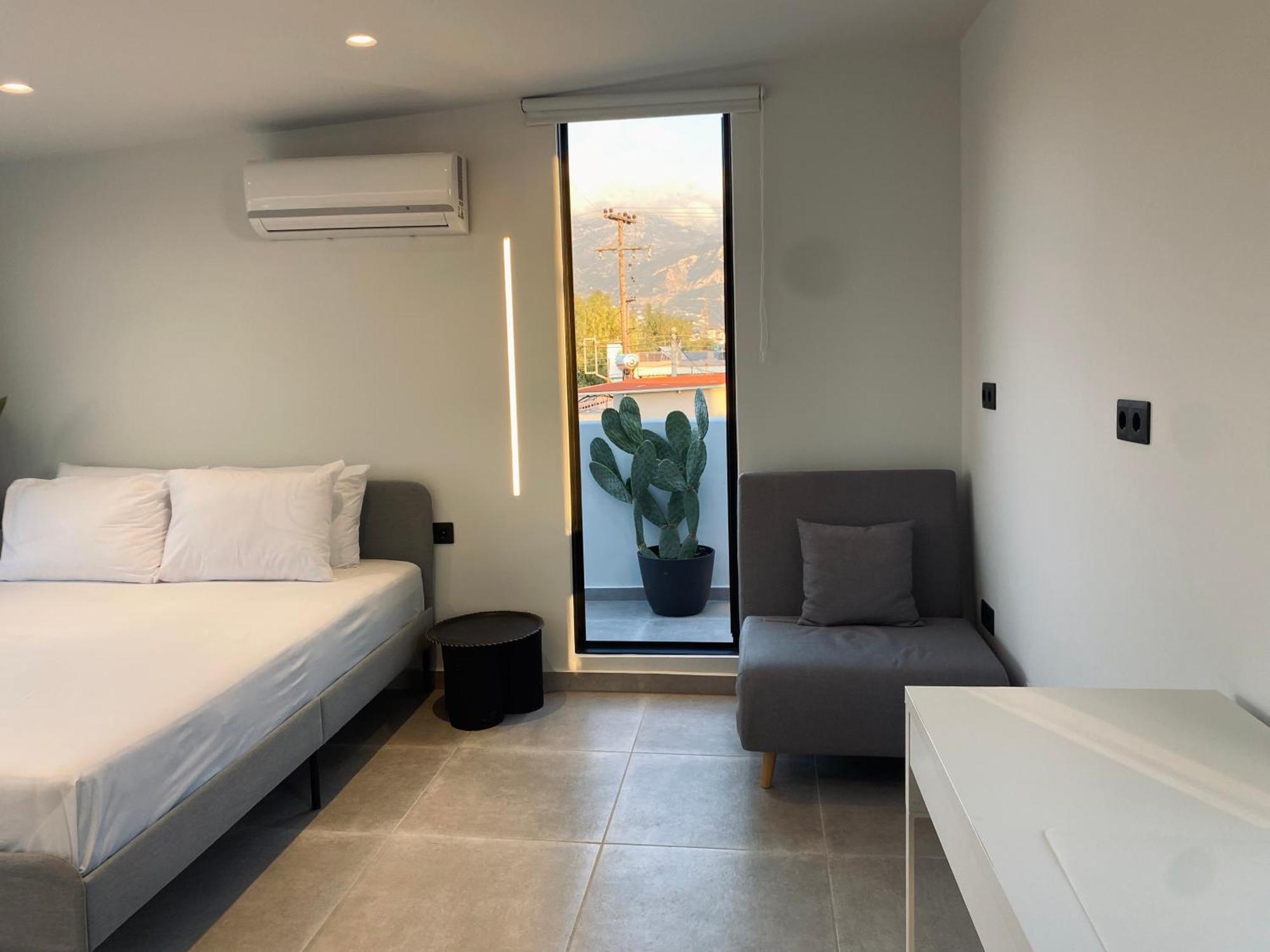 Hyperion Penthouse Apartment Патра Екстериор снимка
