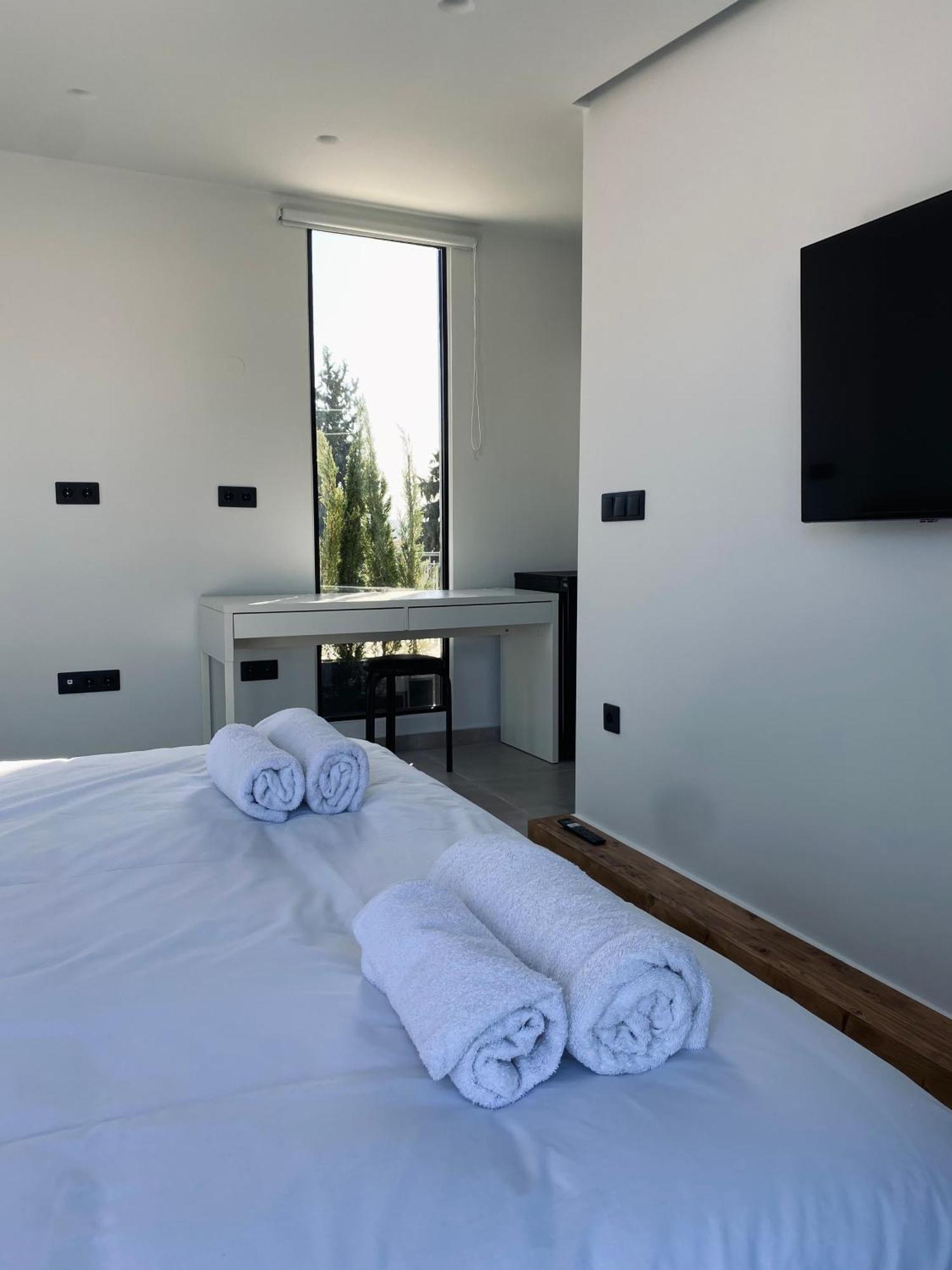 Hyperion Penthouse Apartment Патра Екстериор снимка